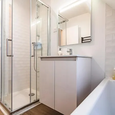 Appartement Tournelles Vue Cathedrale-maison Du Xvie Siècle Classé Reims