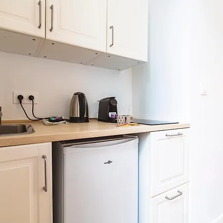 Appartement Tournelles Vue Cathedrale-maison Du Xvie Siècle Classé