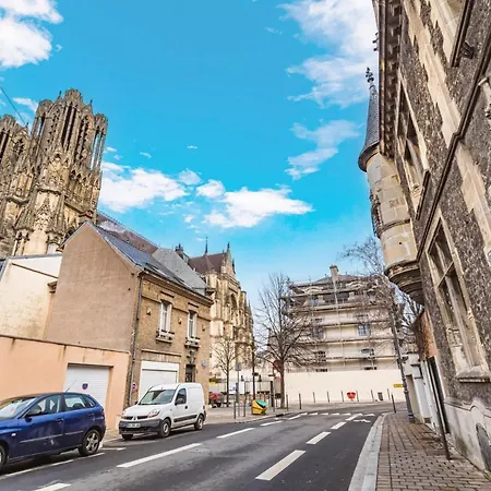 Tournelles Vue Cathedrale- Maison Climatisee Du Xvie Siecle Classee * Reims