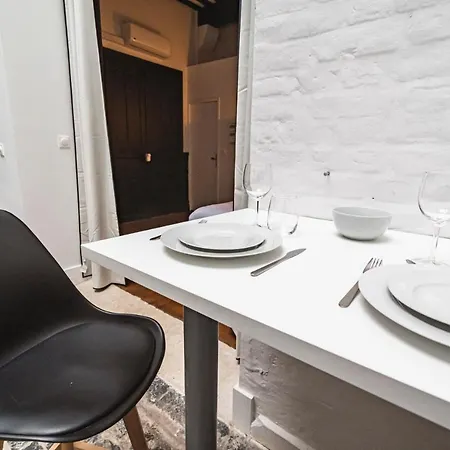 Tournelles Vue Cathedrale-maison Du Xvie Siècle Classé